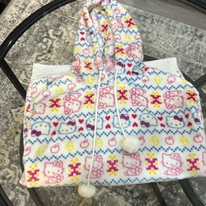 Hello kitty Sanrio fleece cozy top new without tag